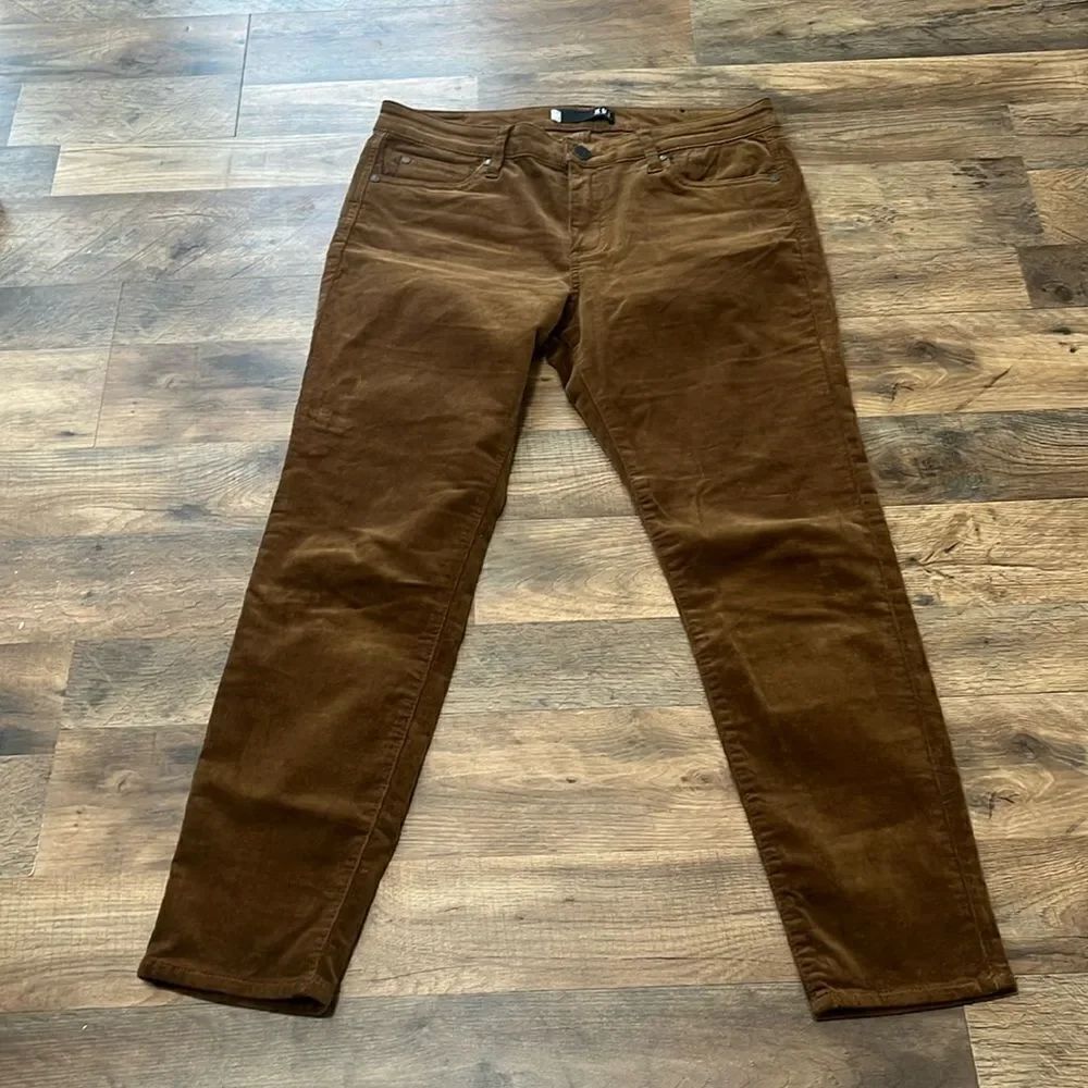 Kut from the Kloth corduroy pants “Dianna Skinny” size 12P